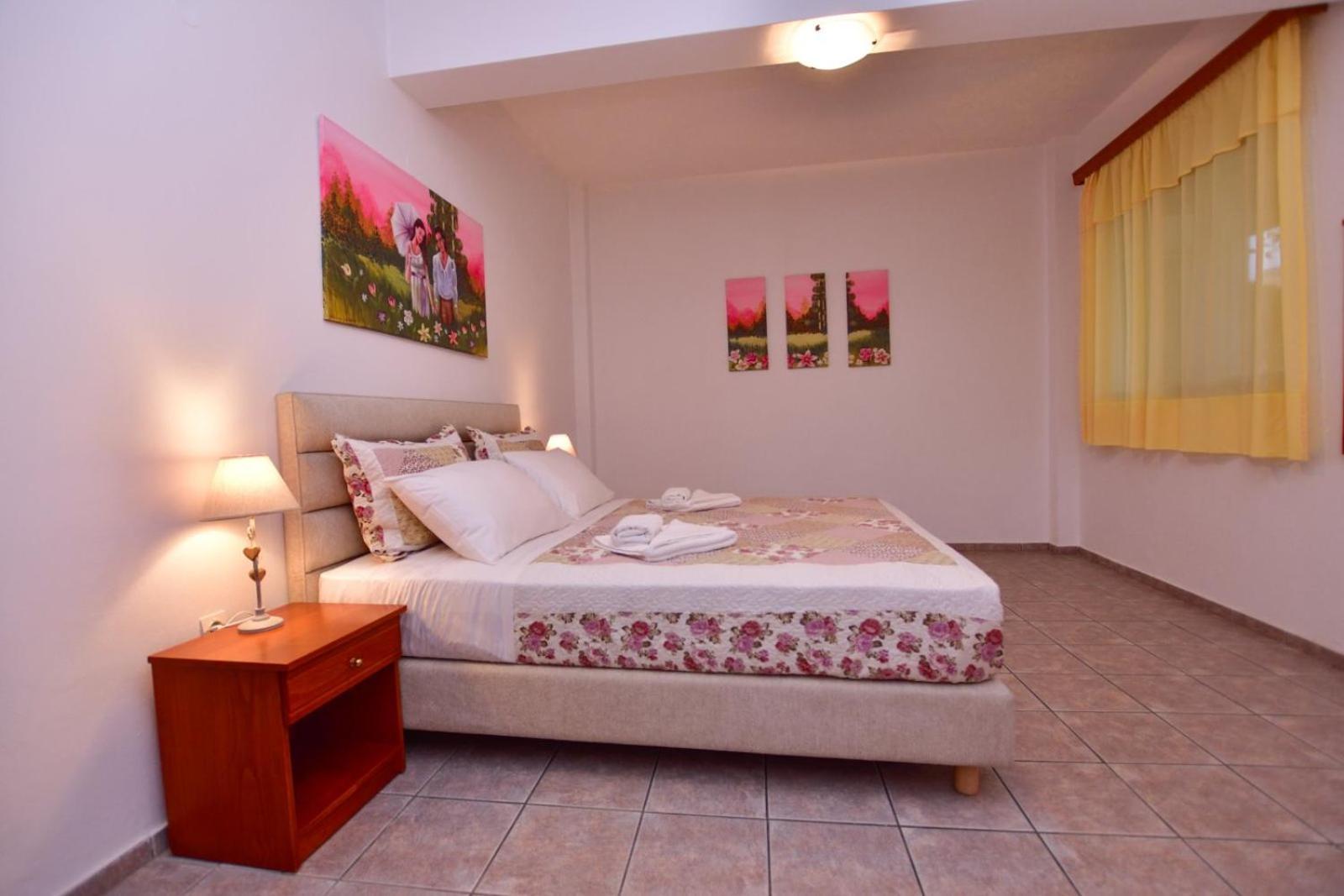 Roula Apartments 팔라이오코라 외부 사진