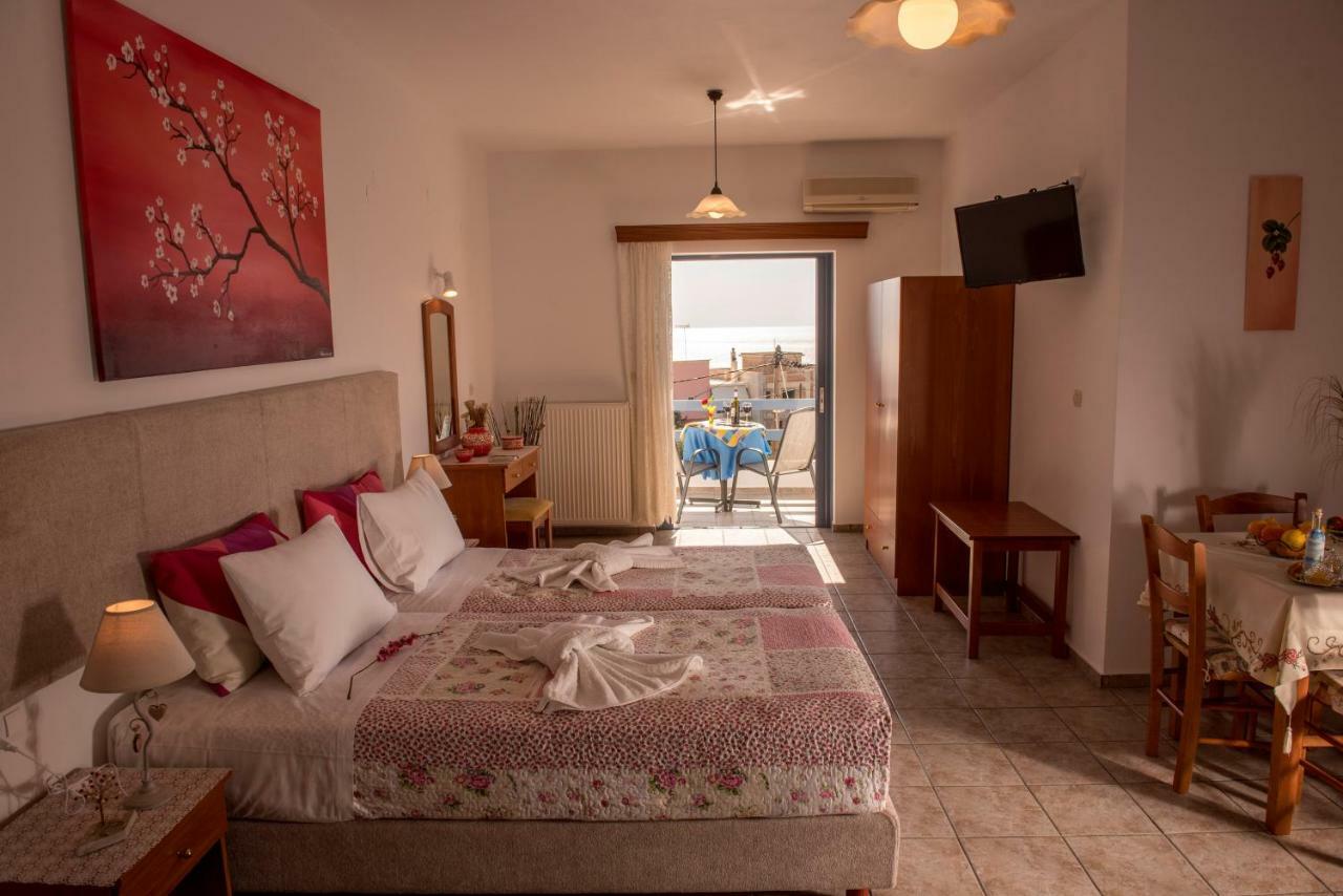 Roula Apartments 팔라이오코라 외부 사진